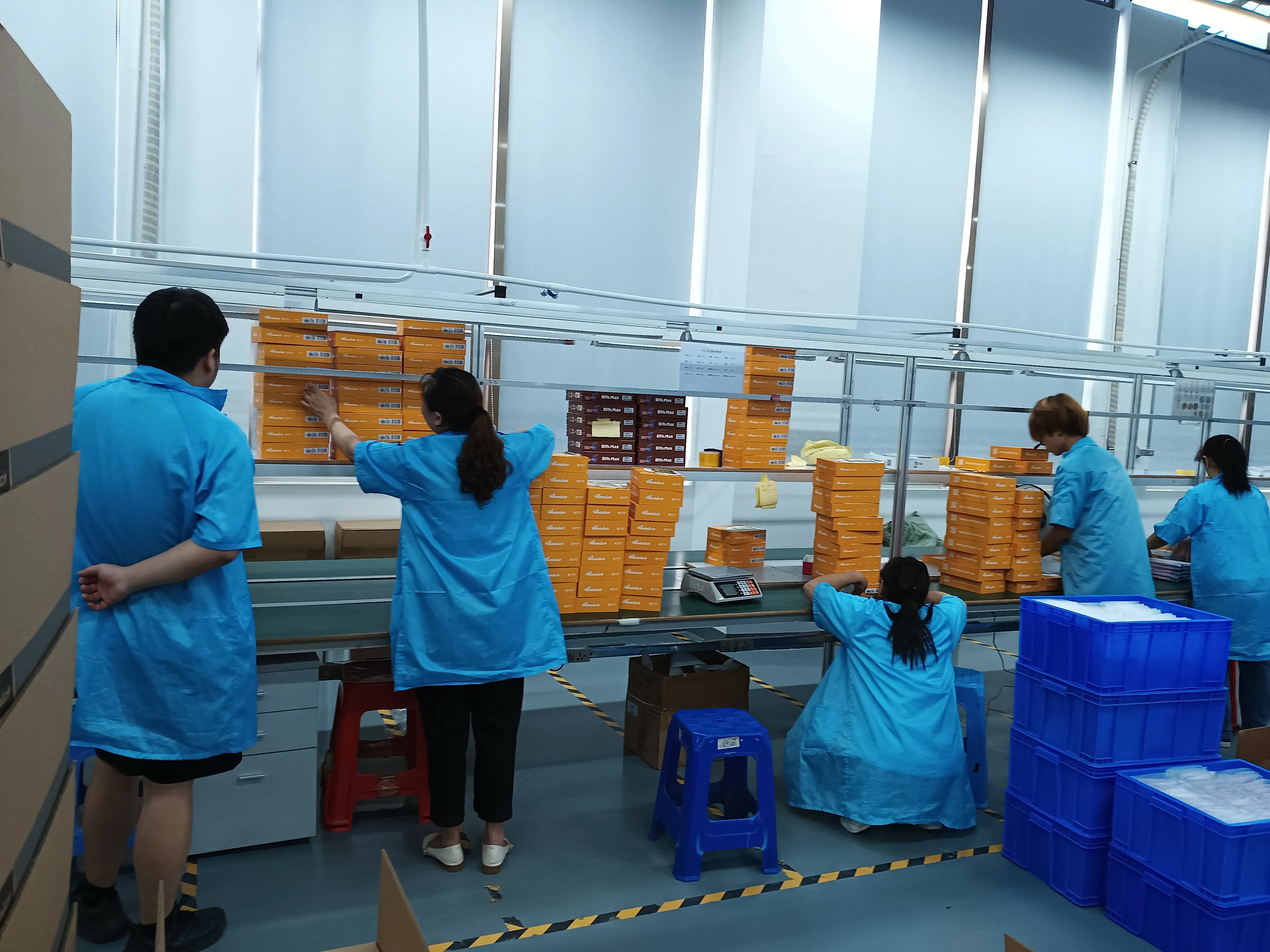 Tablet PC production workshop — Wintouch ISO 9001 factory floor