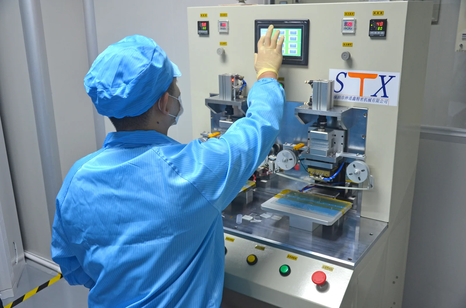 High and low temperature endurance test chamber for tablets